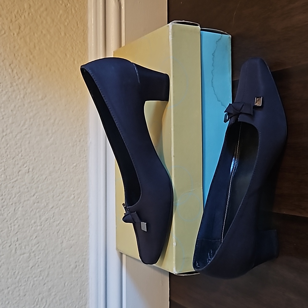 Womens dress shoes